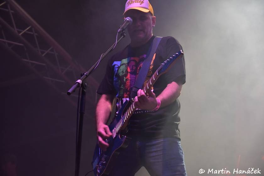 Pekelný ostrov Holýšov: Pod kotlem přikládali Uriah Heep, Alkehol, Chinaski nebo Horkýže slíže