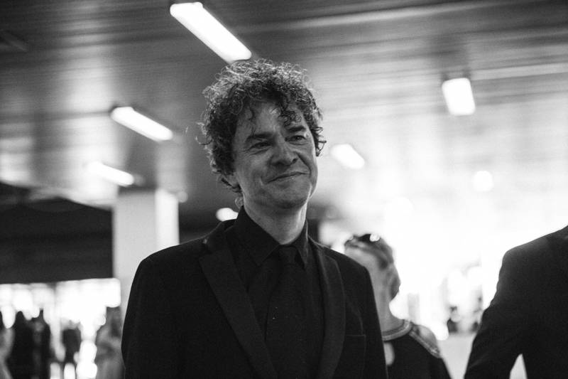 Závěr MFF Karlovy Vary: Hráli a zpívali Tomáš Klus a Richard Müller, ceny získali Jaromír Hanzlík i Robert Pattinson