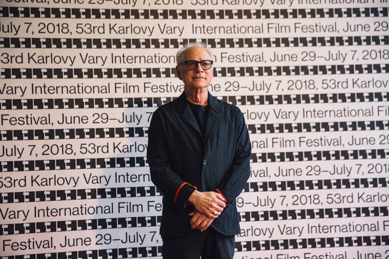 Závěr MFF Karlovy Vary: Hráli a zpívali Tomáš Klus a Richard Müller, ceny získali Jaromír Hanzlík i Robert Pattinson