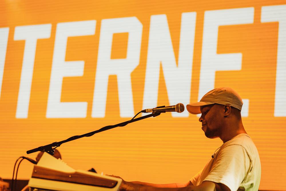 The Internet přivezli do Prahy neo soul i r'n'b, hráli také písně z nové desky