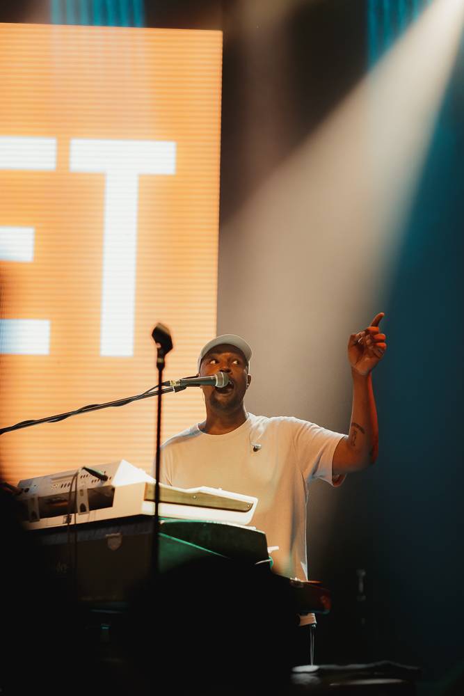 The Internet přivezli do Prahy neo soul i r'n'b, hráli také písně z nové desky