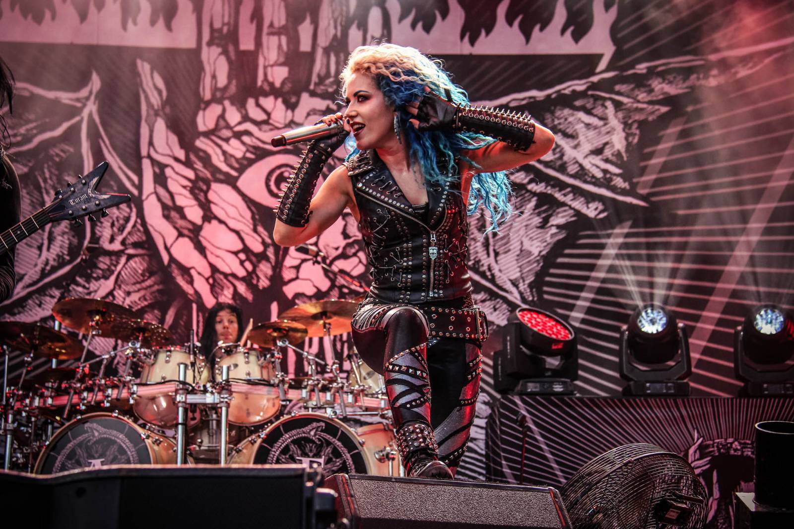 Druhý den Masters Of Rock si podmanila speciální sestava Helloween, metalisty bavili i Arch Enemy nebo Turisas