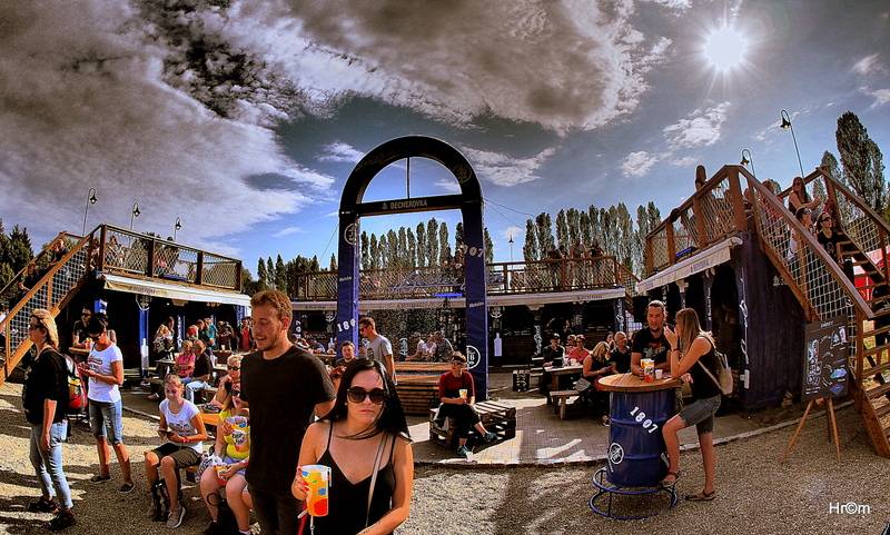 LétoFest v Pardubicích přivítal Davida Kollera, Chinaski i Mig 21