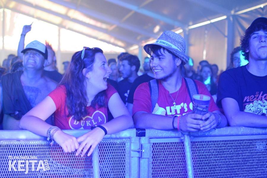 První den Mighty Sounds: V Táboře to rozbalili Zebrahead, Fast Food Orchestra nebo Queens Of Everything