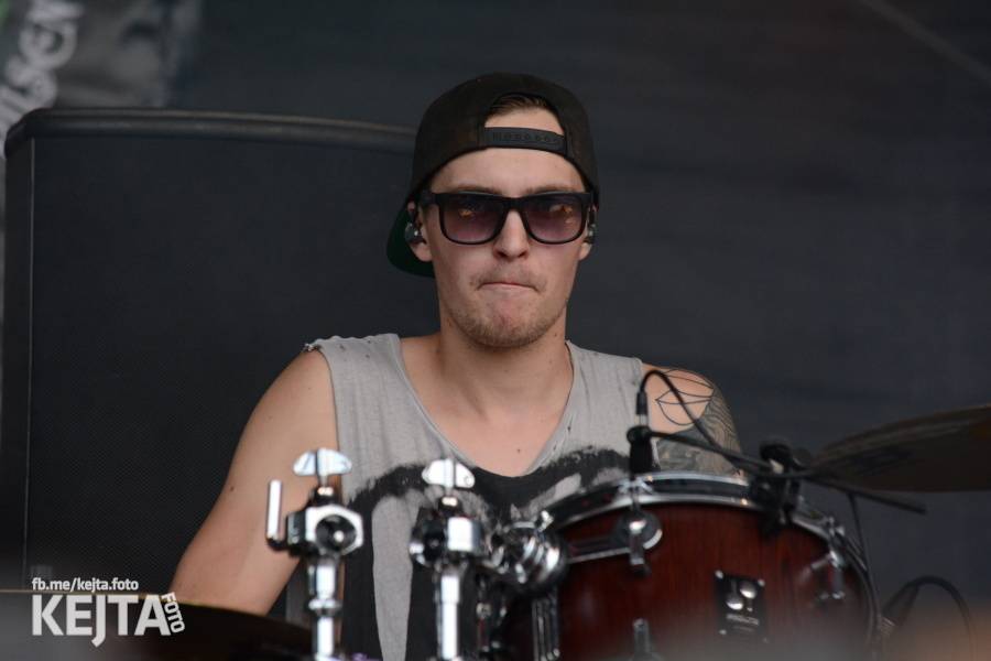 První den Mighty Sounds: V Táboře to rozbalili Zebrahead, Fast Food Orchestra nebo Queens Of Everything