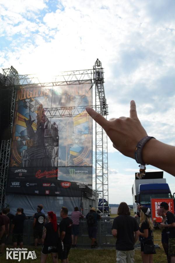 První den Mighty Sounds: V Táboře to rozbalili Zebrahead, Fast Food Orchestra nebo Queens Of Everything