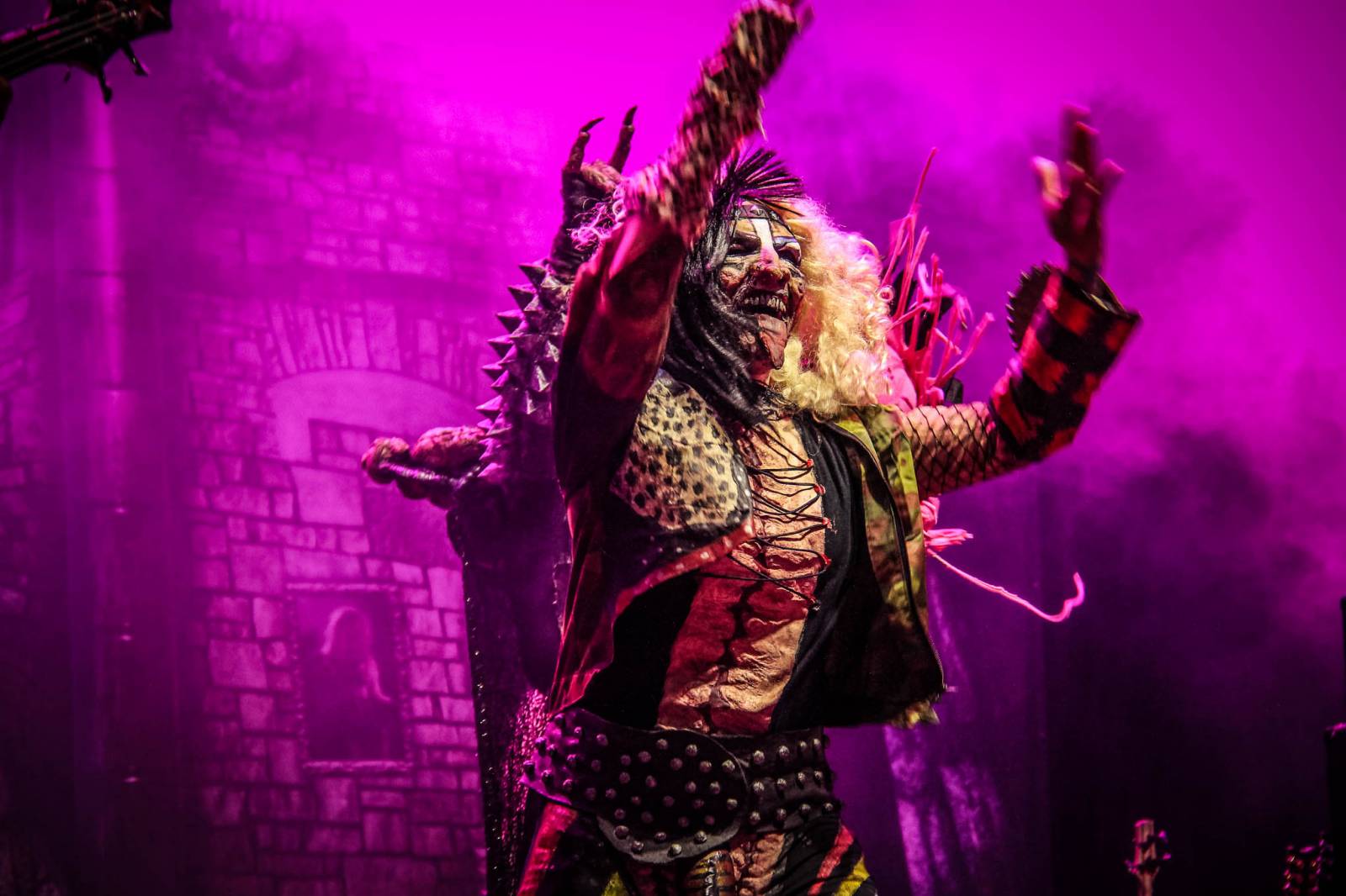 Masters Of Rock přivítal další hvězdy: Lordi strašili svými převleky, Avatar přivezl metalový cirkus