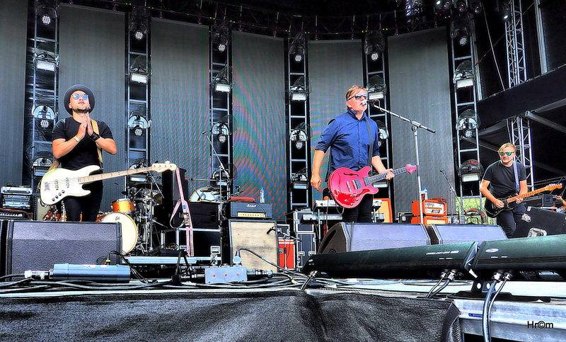 Kabát na LétoFestu v Pardubicích rozbalil velkolepou show, zahráli i Anna K. nebo Marek Ztracený