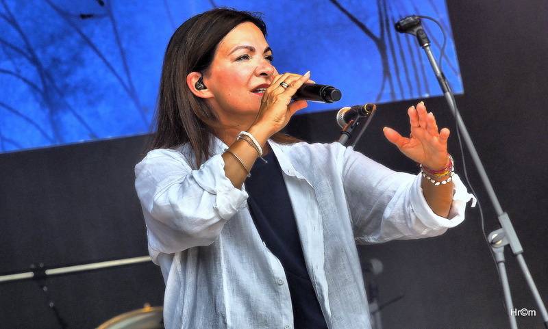 Kabát na LétoFestu v Pardubicích rozbalil velkolepou show, zahráli i Anna K. nebo Marek Ztracený