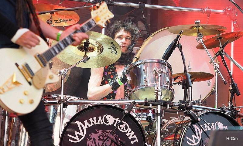 Kabát na LétoFestu v Pardubicích rozbalil velkolepou show, zahráli i Anna K. nebo Marek Ztracený