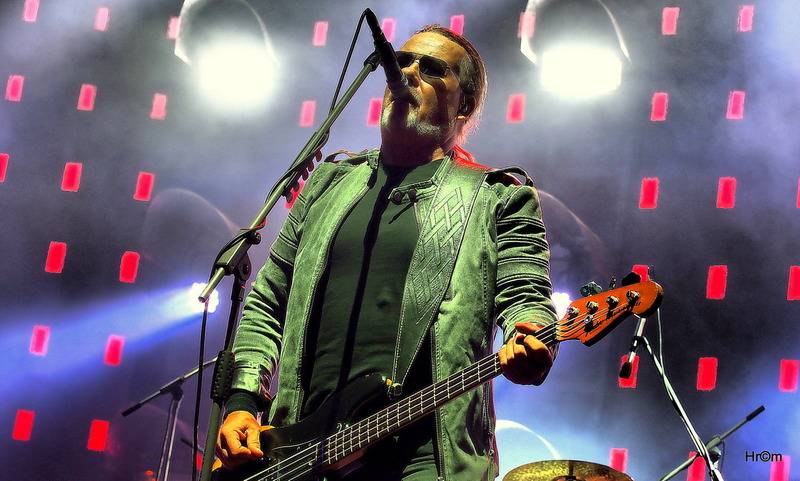 Kabát na LétoFestu v Pardubicích rozbalil velkolepou show, zahráli i Anna K. nebo Marek Ztracený