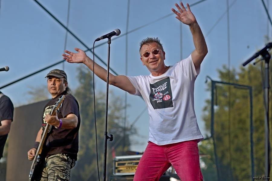 Barvy léta v Poděbradech: Fanoušky těšili Tři sestry, Wohnout i Vypsaná Fixa