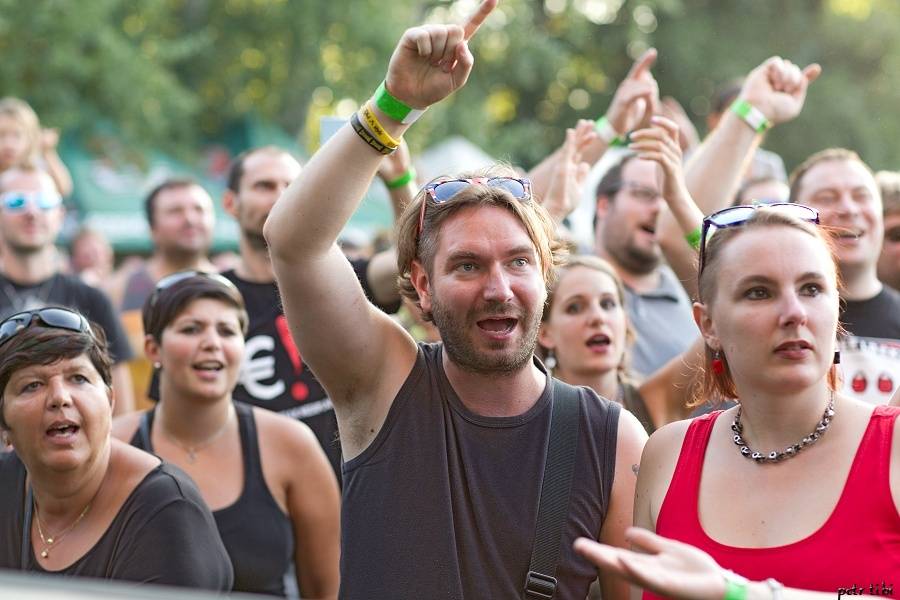 Barvy léta v Poděbradech: Fanoušky těšili Tři sestry, Wohnout i Vypsaná Fixa