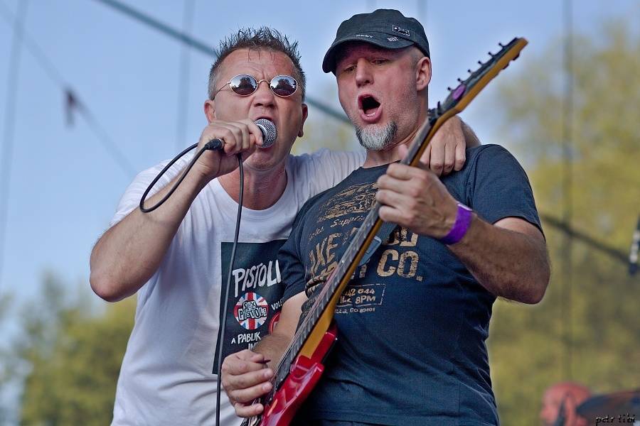 Barvy léta v Poděbradech: Fanoušky těšili Tři sestry, Wohnout i Vypsaná Fixa