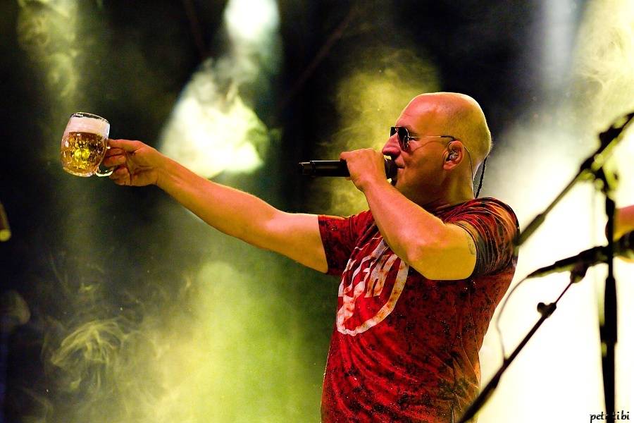 Barvy léta v Poděbradech: Fanoušky těšili Tři sestry, Wohnout i Vypsaná Fixa