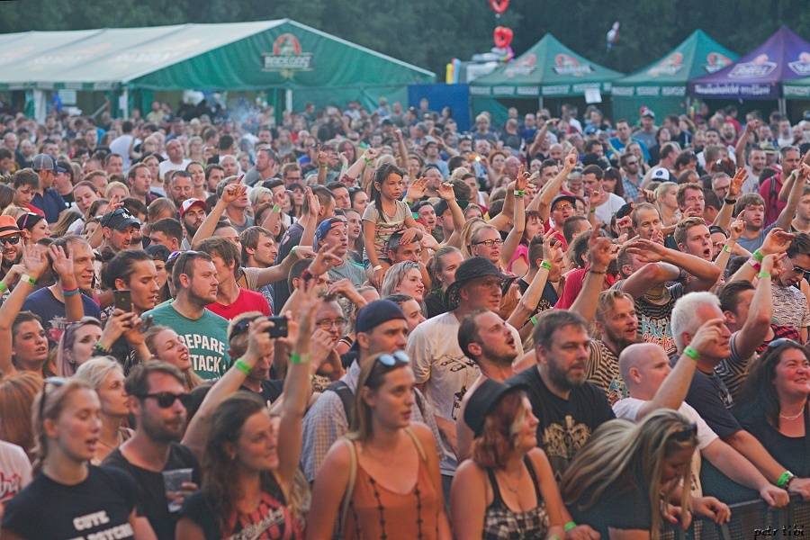 Barvy léta v Poděbradech: Fanoušky těšili Tři sestry, Wohnout i Vypsaná Fixa