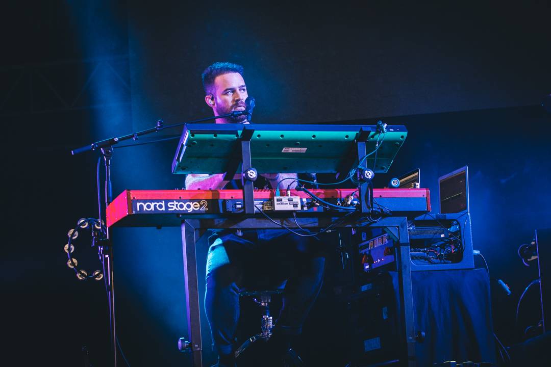 Propršený první den Colours Of Ostrava roztančili N.E.R.D. s Pharrellem Williamsem