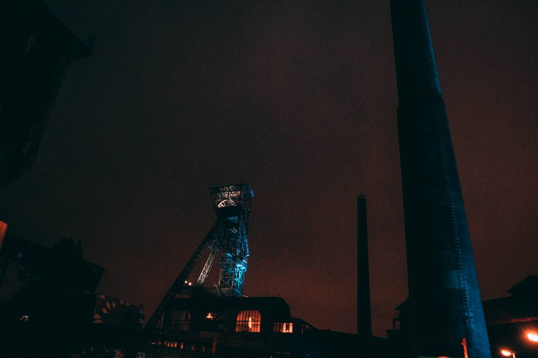 Propršený první den Colours Of Ostrava roztančili N.E.R.D. s Pharrellem Williamsem