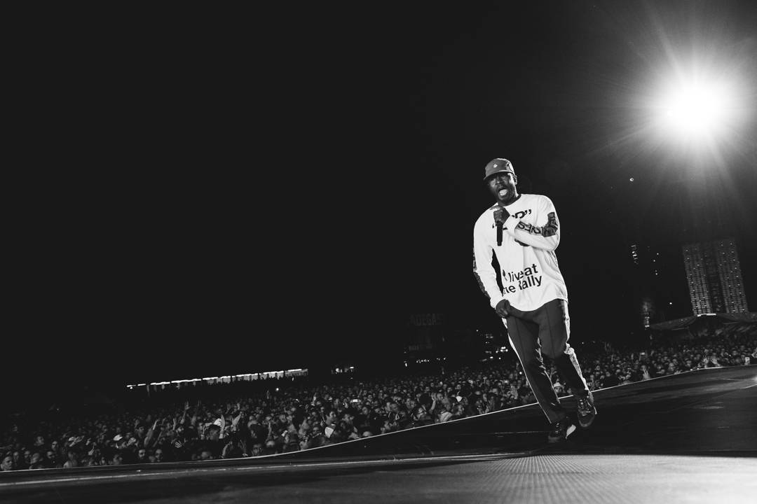 Propršený první den Colours Of Ostrava roztančili N.E.R.D. s Pharrellem Williamsem