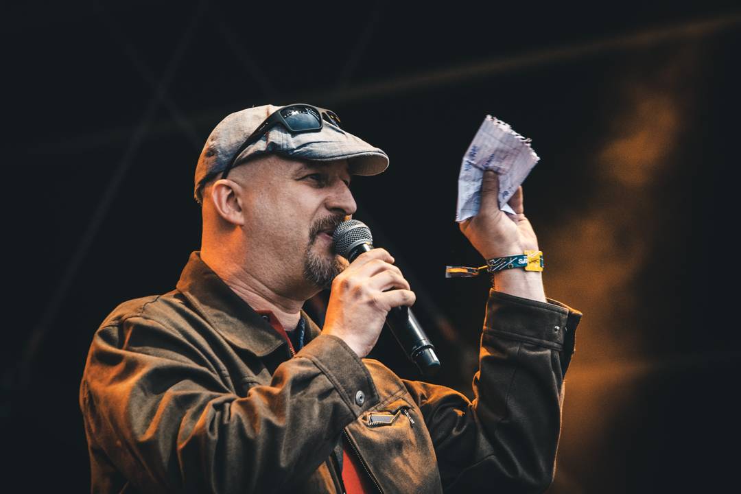 Propršený první den Colours Of Ostrava roztančili N.E.R.D. s Pharrellem Williamsem