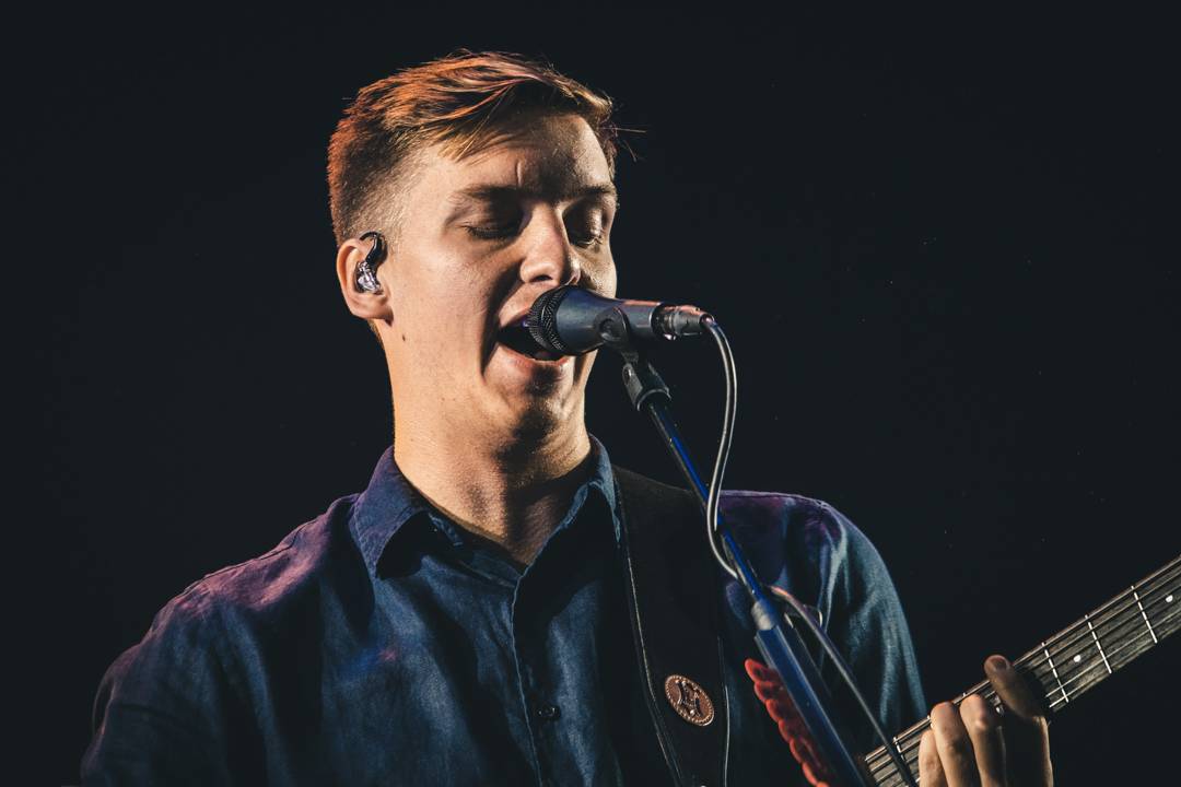 Propršený první den Colours Of Ostrava roztančili N.E.R.D. s Pharrellem Williamsem