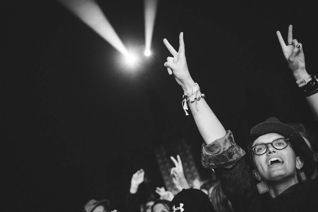 Propršený první den Colours Of Ostrava roztančili N.E.R.D. s Pharrellem Williamsem