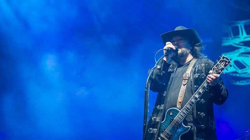 Létofest v Českých Budějovicích završil s pompézní show Kabát, vystoupili i Anna K. nebo Wanastowi Vjecy