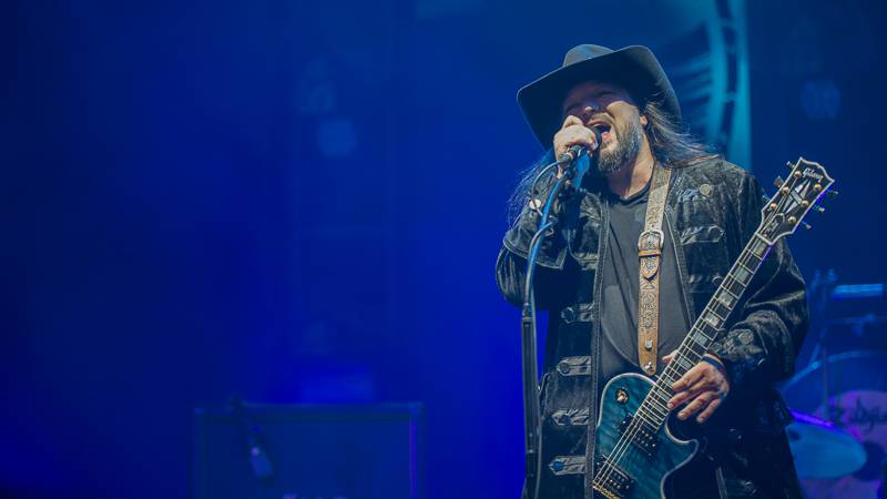 Létofest v Českých Budějovicích završil s pompézní show Kabát, vystoupili i Anna K. nebo Wanastowi Vjecy