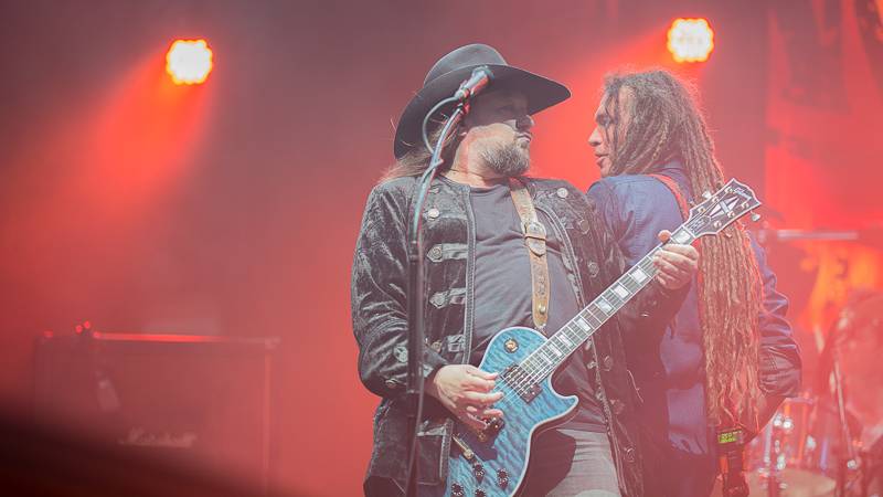 Létofest v Českých Budějovicích završil s pompézní show Kabát, vystoupili i Anna K. nebo Wanastowi Vjecy