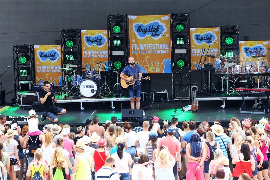 Kryštof Kempem v Mikulově se proháněli rytíři a princezny. Zahráli také Petr Janda, No Name nebo Nebe