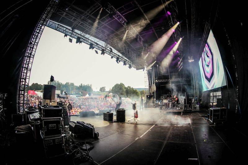 Benátská! s Impulsem odstartovala. Olympic připomněl koncert v O2 areně, diváky bavili i Jelen nebo Doctor P.P.