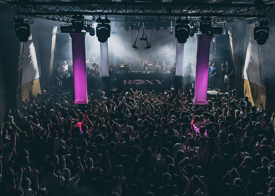 Alison Wonderland poprvé v Praze: Roxy proměnila v saunu