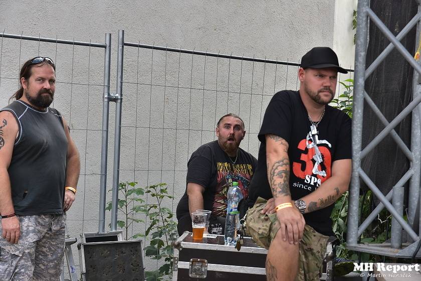 Metal Fest v Plasích spláchl déšť, předtím vystoupili Krucipüsk nebo Stroy