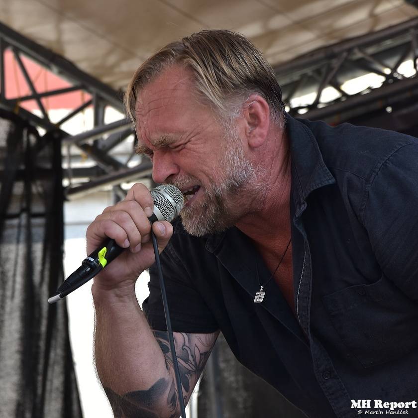 Metal Fest v Plasích spláchl déšť, předtím vystoupili Krucipüsk nebo Stroy