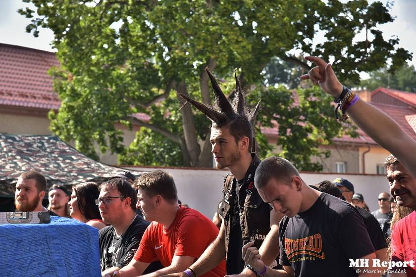 Metal Fest v Plasích spláchl déšť, předtím vystoupili Krucipüsk nebo Stroy