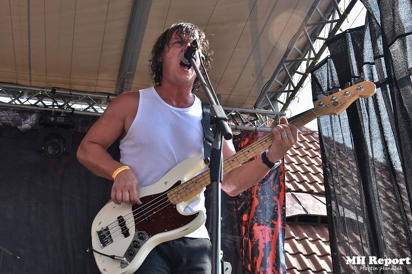 Metal Fest v Plasích spláchl déšť, předtím vystoupili Krucipüsk nebo Stroy