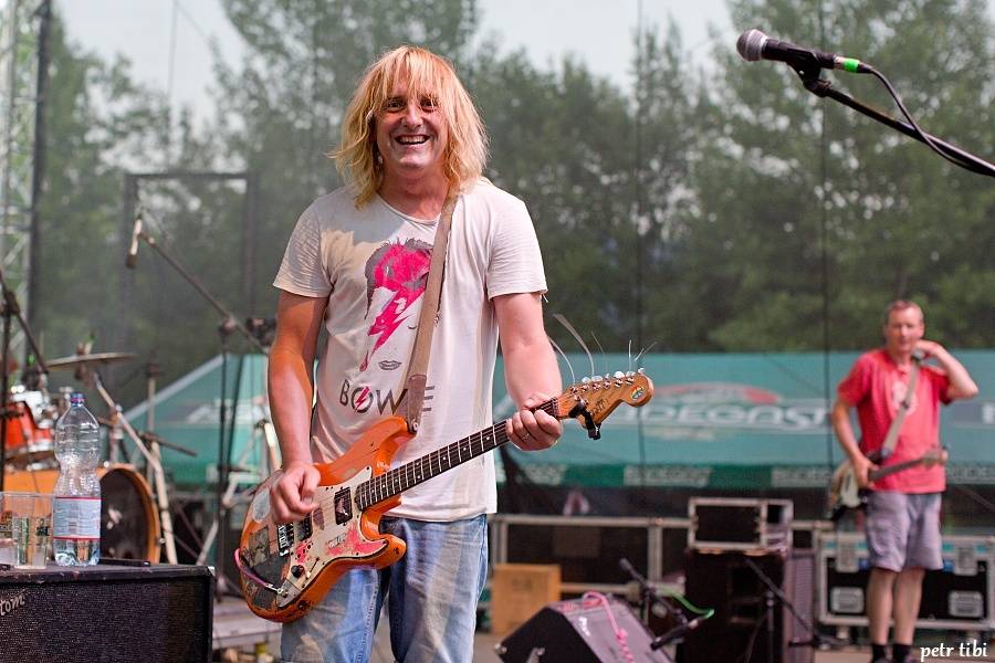 Keltská noc pod skokanskými můstky: V Harrachově hráli Tři sestry, Mig 21 i Vypsaná Fixa