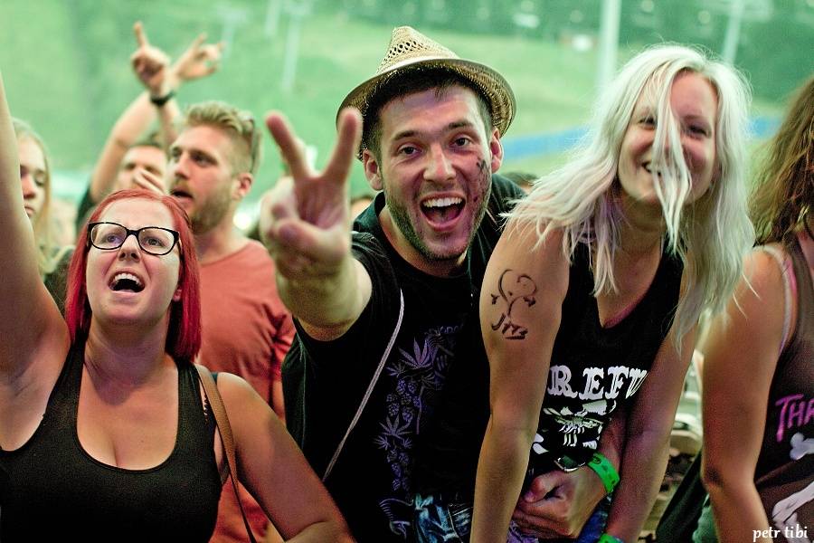 Keltská noc pod skokanskými můstky: V Harrachově hráli Tři sestry, Mig 21 i Vypsaná Fixa