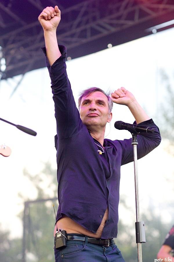 Keltská noc pod skokanskými můstky: V Harrachově hráli Tři sestry, Mig 21 i Vypsaná Fixa