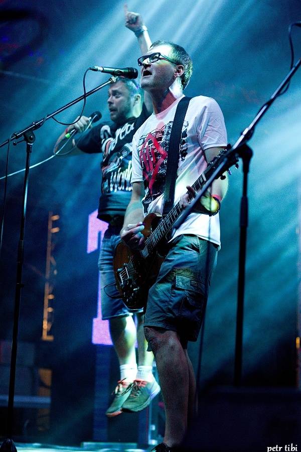 Keltská noc pod skokanskými můstky: V Harrachově hráli Tři sestry, Mig 21 i Vypsaná Fixa