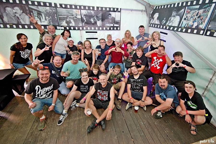 Keltská noc pod skokanskými můstky: V Harrachově hráli Tři sestry, Mig 21 i Vypsaná Fixa