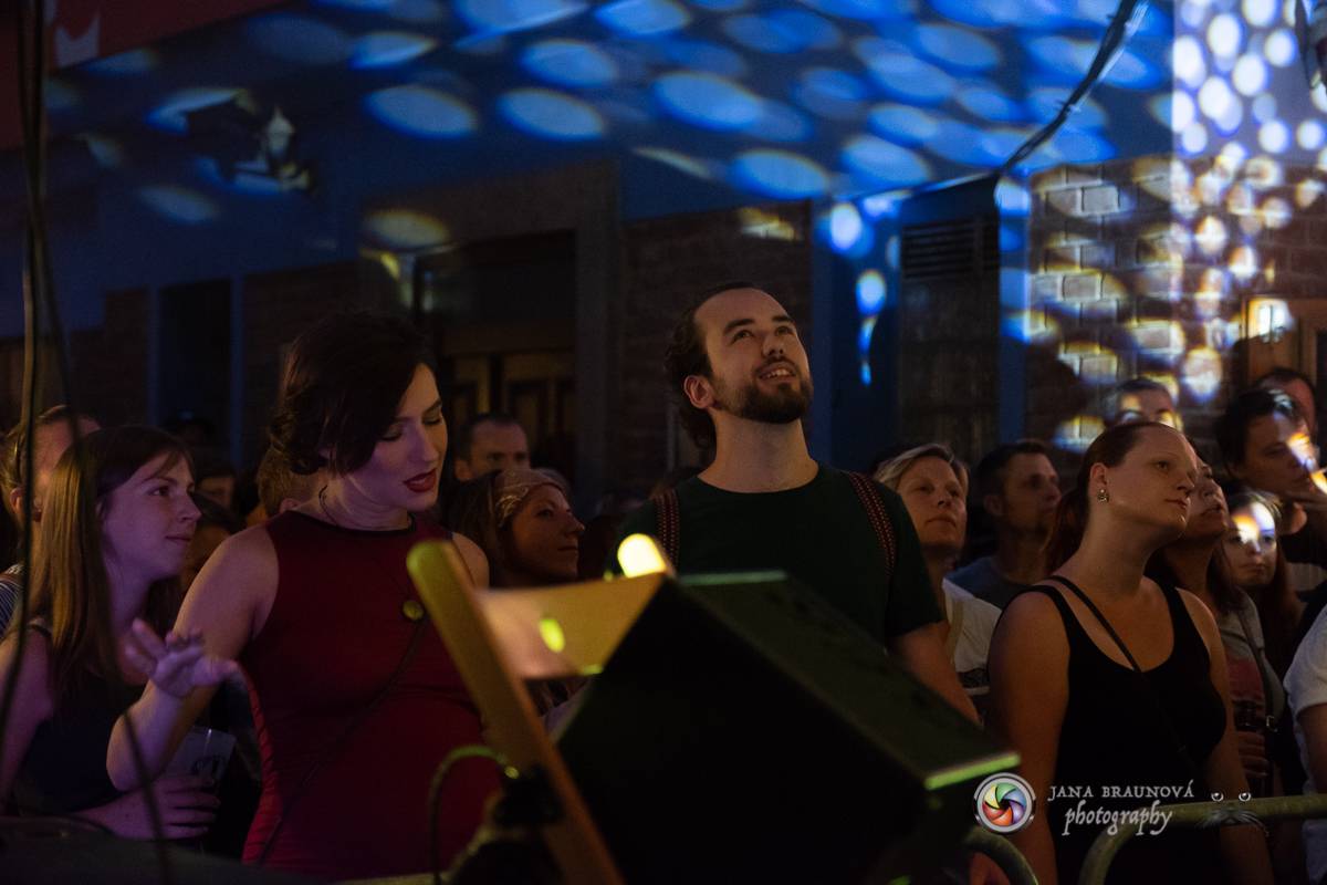 Zrní nadchli fanoušky v Plzni. Museli dvakrát přidávat