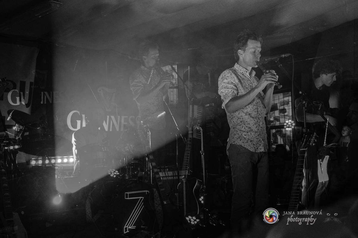 Zrní nadchli fanoušky v Plzni. Museli dvakrát přidávat