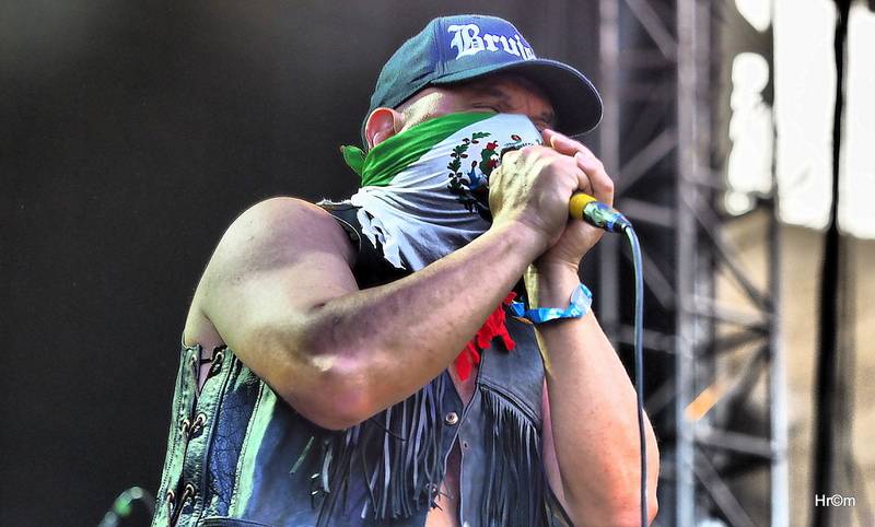 Brutal Assault zahájil třiadvacátý ročník: V první den zahřměli Gojira, Helmet nebo Brujeria