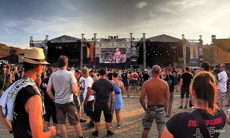 Brutal Assault zahájil třiadvacátý ročník: V první den zahřměli Gojira, Helmet nebo Brujeria
