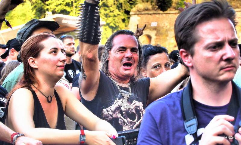 Brutal Assault: V Josefově hořelo, metalisty uchvátili Laibach, Moonspell nebo H2O