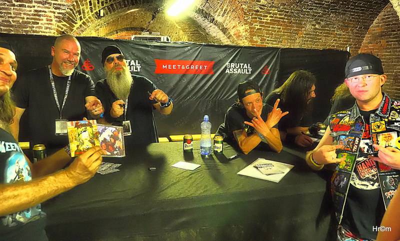 Brutal Assault: V Josefově hořelo, metalisty uchvátili Laibach, Moonspell nebo H2O