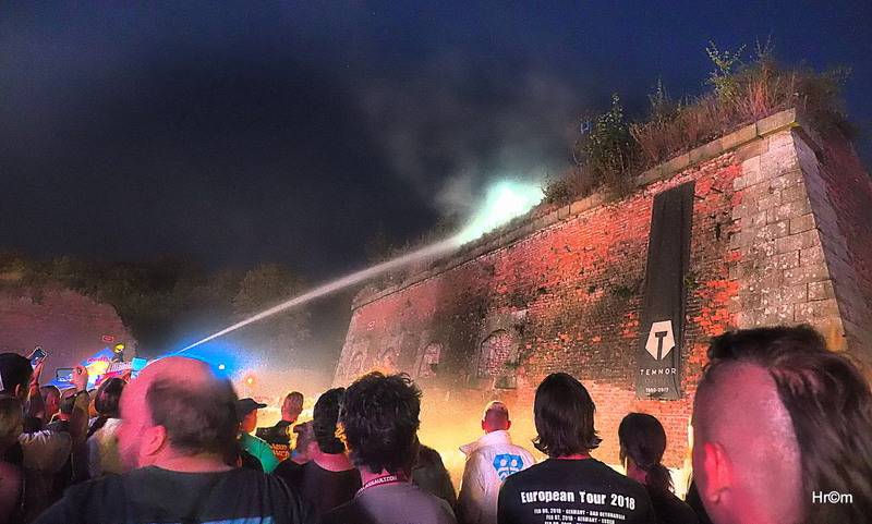 Brutal Assault: V Josefově hořelo, metalisty uchvátili Laibach, Moonspell nebo H2O