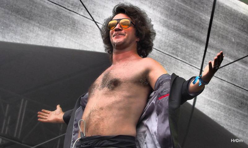 Páteční Brutal Assault rozpálili Ministry, Behemoth i Hentai Corporation