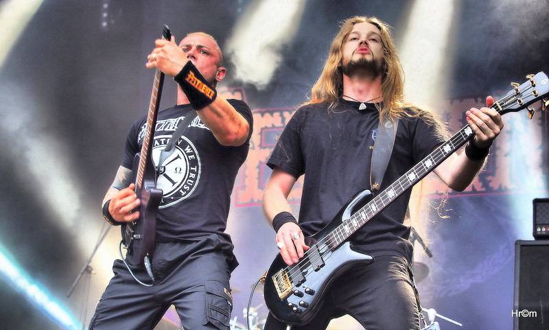 Páteční Brutal Assault rozpálili Ministry, Behemoth i Hentai Corporation